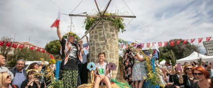 2 Festival Bir Arada Urla Enginar Festivali Ve Alaçatı Ot Festivali Turu